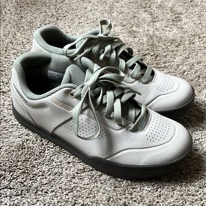 Shimano GR5 Flat Pedal MTB Shoes